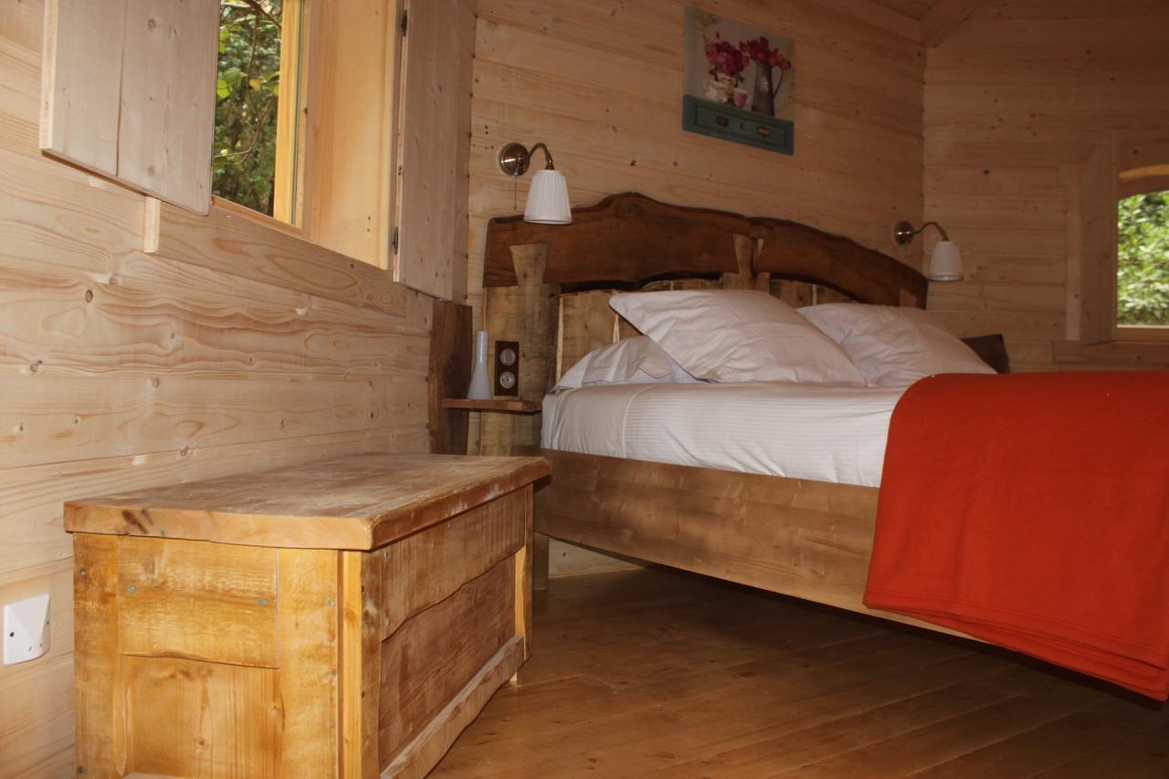 Les Cabanes Dans Les Bois Logis Hotel Villedubert Εξωτερικό φωτογραφία