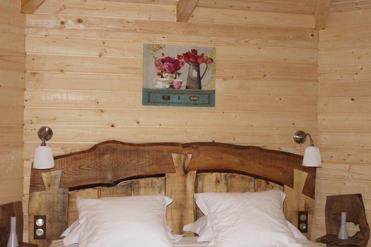 Les Cabanes Dans Les Bois Logis Hotel Villedubert Δωμάτιο φωτογραφία